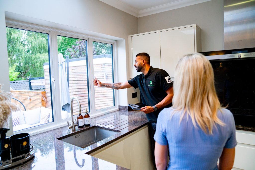 epc assessor doing an inspection